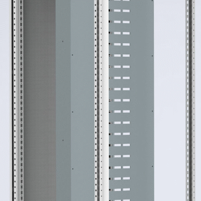 Rear cover plate for plug-in sections