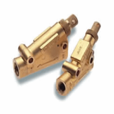 Heavy duty flow regulator