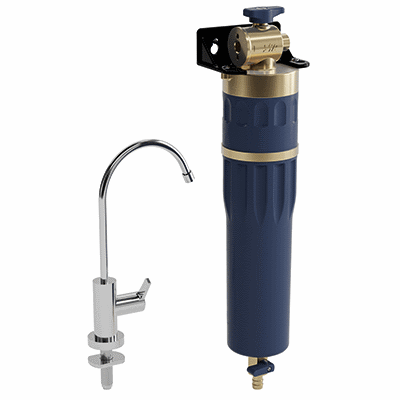 Backwashable compact filter with drain tap