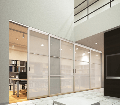 SYSTÈME DE PORTE COULISSANTE AVEC CADRE EN ALUMINIUM